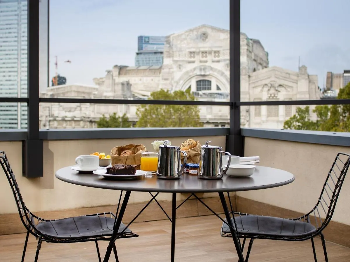 Hotel Starhotels Echo Milan