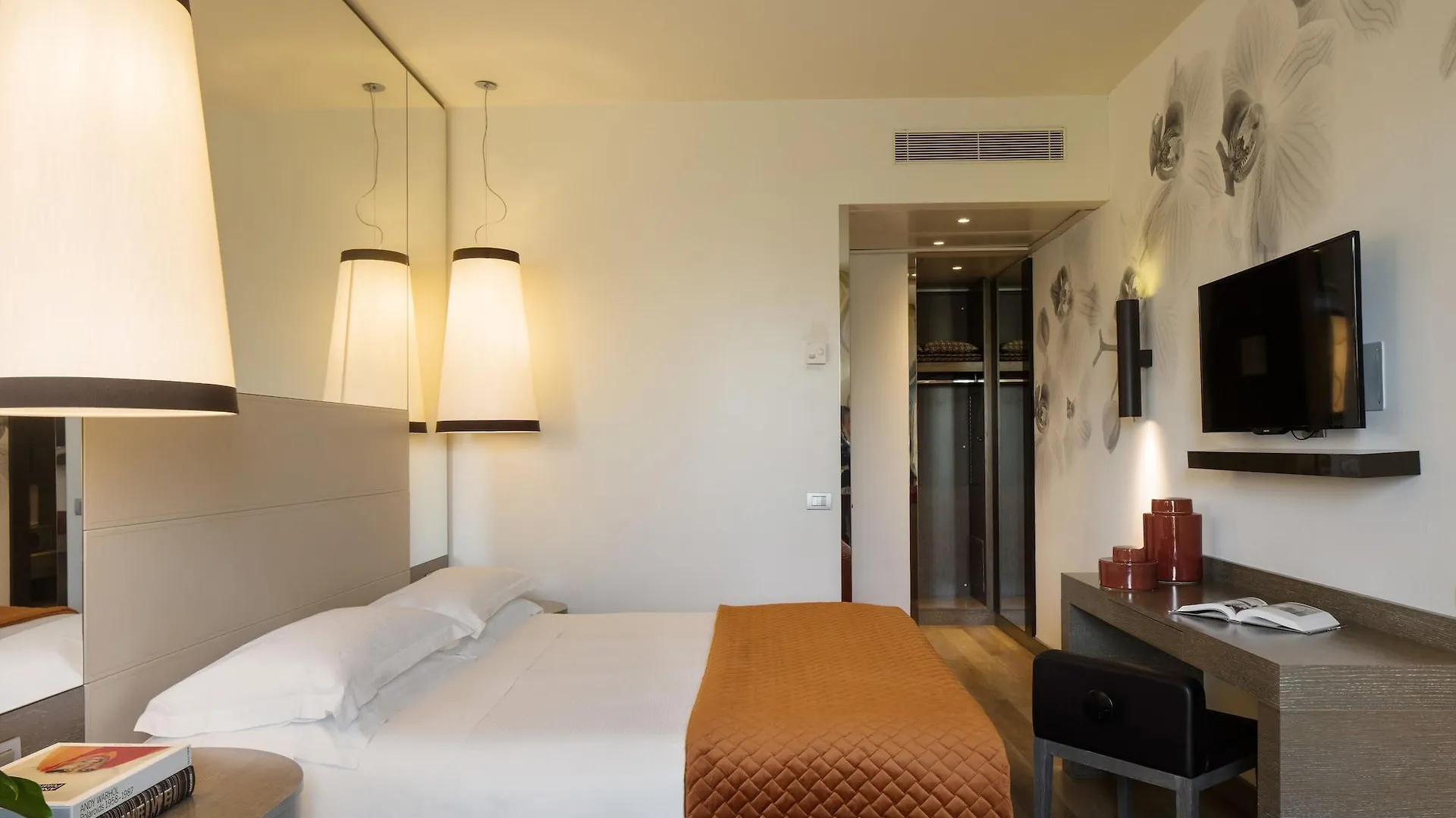 Starhotels Echo Milano Hotel