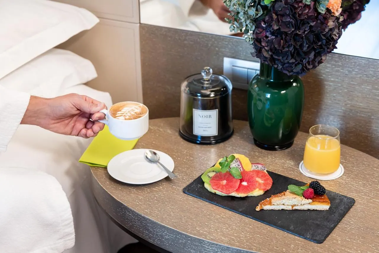 Starhotels Echo Milaan 4*,